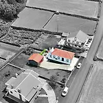 Casa Da Hortensia Roxa By Ponta Negra Azores *