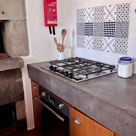 Casa Da Hortensia Roxa By Ponta Negra Azores